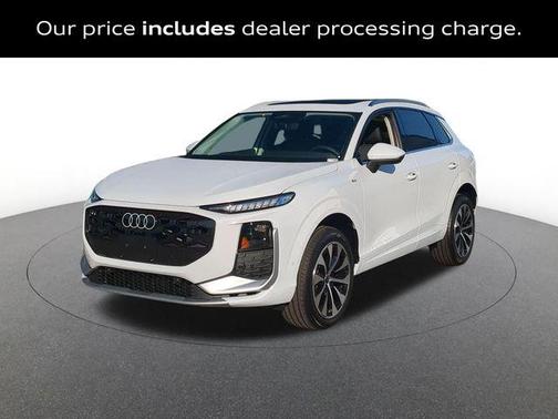 Glacier White Metallic 2026 Audi Q3 TFSI quattro S tronic