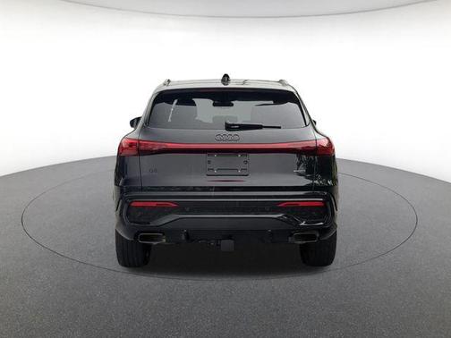 Mythos Black Metallic 2026 Audi Q5 Premium Plus TFSI quattro S tronic