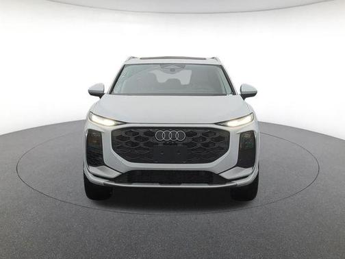 2026 Audi Q3 S line