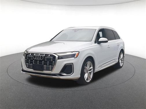 2025 Audi Q7 55 Premium Plus
