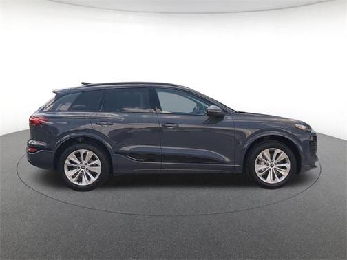 2025 Audi Q6 e-tron Premium Plus