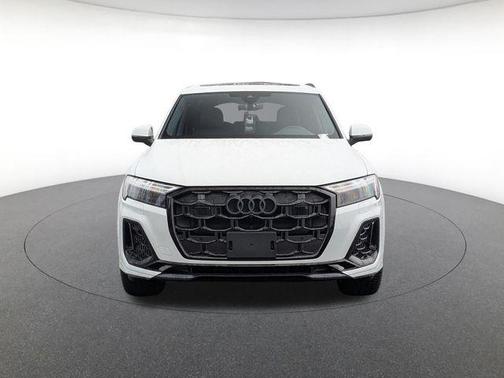 Glacier White 2026 Audi Q7 55 Premium Plus