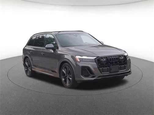 2025 Audi Q7 55 Premium Plus