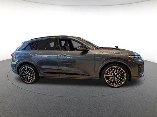 Daytona Gray Metallic 2026 Audi SQ5 3.0T Prestige