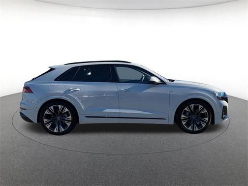 2026 Audi Q8 55 Premium Plus