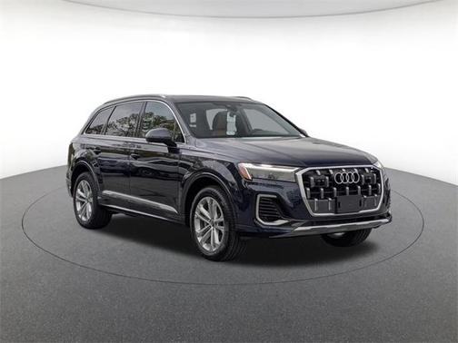2026 Audi Q7 45 Premium Plus
