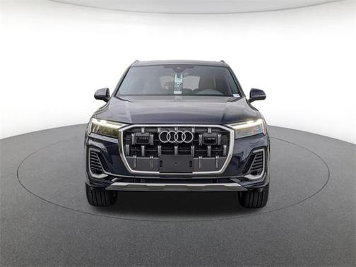 2026 Audi Q7 45 Premium Plus