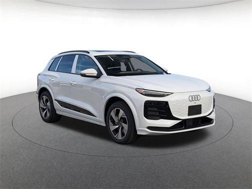 2025 Audi Q6 e-tron Premium Plus quattro
