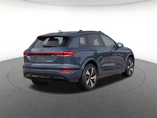 2025 Audi SQ6 e-tron Prestige quattro