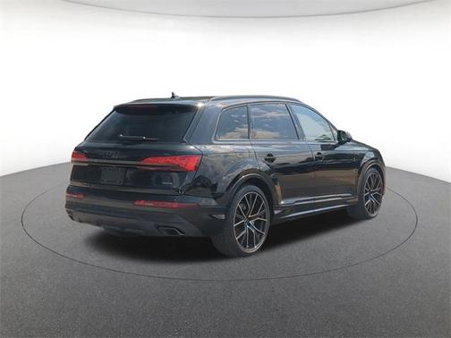 2025 Audi Q7 55 Prestige