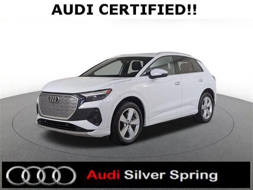 2022 Audi e-tron Premium Plus