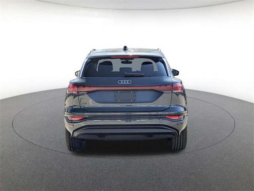 2025 Audi Q6 e-tron Premium quattro