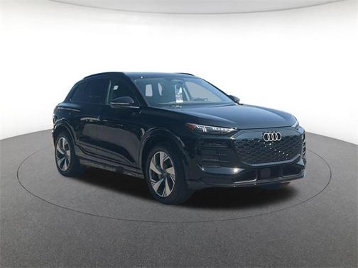 2025 Audi Q6 e-tron Premium Plus quattro
