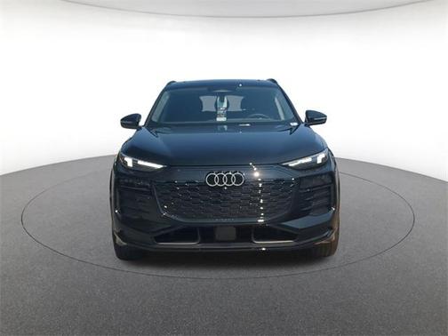 2025 Audi Q6 e-tron Premium Plus quattro