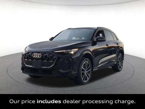 Mythos Black Metallic 2026 Audi Q5 Premium Plus TFSI quattro S tronic