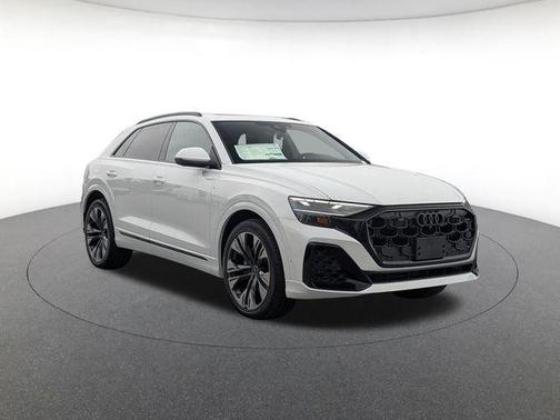 Glacier White 2026 Audi Q8 55 Premium Plus