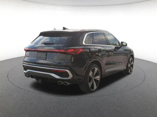 Mythos Black Metallic 2026 Audi SQ5 3.0T Prestige