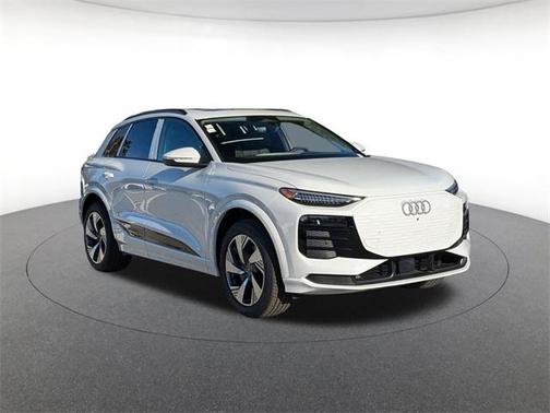 2025 Audi Q6 e-tron Premium Plus quattro