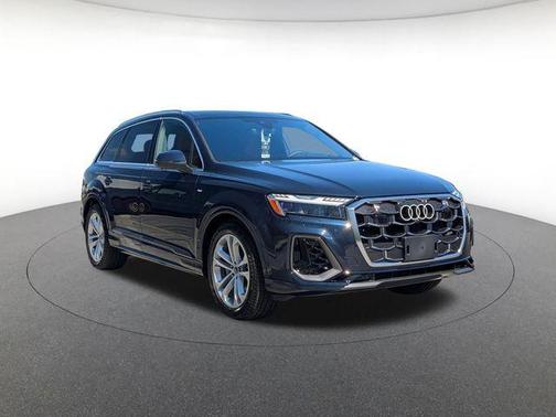 Waitomo Blue Metallic 2026 Audi Q7 55 Prestige