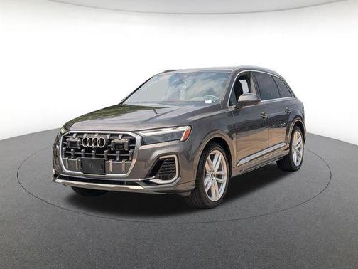 Samurai Gray Metallic 2025 Audi Q7 55 Premium Plus SUV