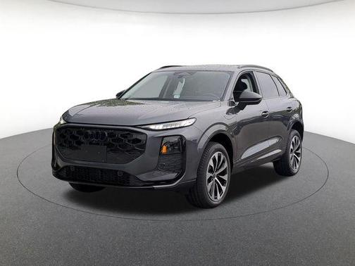 Daytona Gray Pearl Effect 2026 Audi Q3 TFSI quattro S tronic