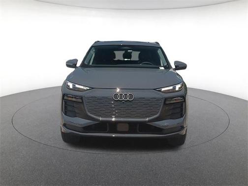 2025 Audi Q6 e-tron Premium Plus quattro