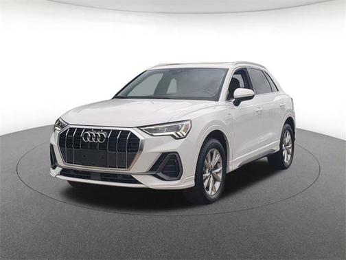 2025 Audi Q3 Premium 45 TFSI S line quattro Tiptronic