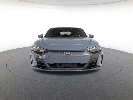 2024 Audi e-tron GT Premium Plus quattro