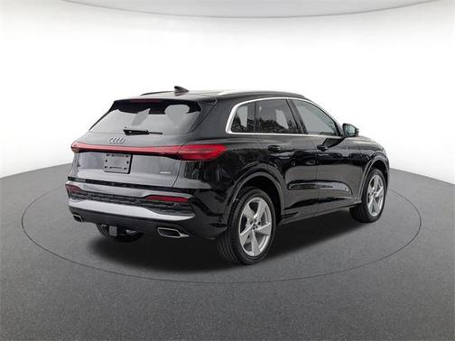2025 Audi Q5 Premium Plus TFSI quattro S tronic