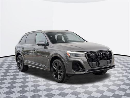 2025 Audi Q7 55 Premium Plus
