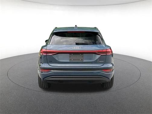 2025 Audi Q6 e-tron Prestige quattro