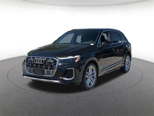 2025 Audi Q7 55 Premium Plus