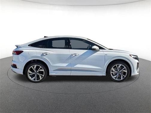 2025 Audi Q4 e-tron Sportback Premium Plus 55 quattro
