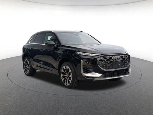 Mythos Black Metallic 2026 Audi Q3 TFSI quattro S tronic