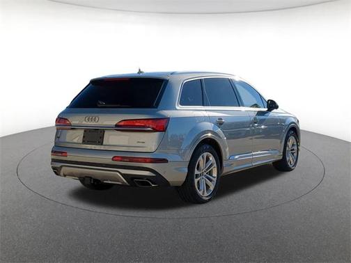 2026 Audi Q7 55 Premium Plus