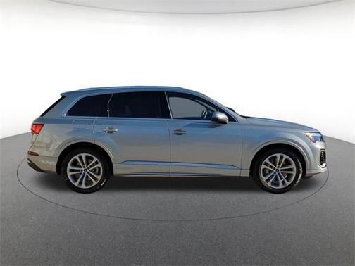 2026 Audi Q7 55 Premium Plus