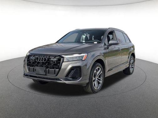 Samurai Gray Metallic 2026 Audi Q7 45 Premium