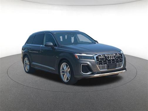 2025 Audi Q7 55 Premium Plus