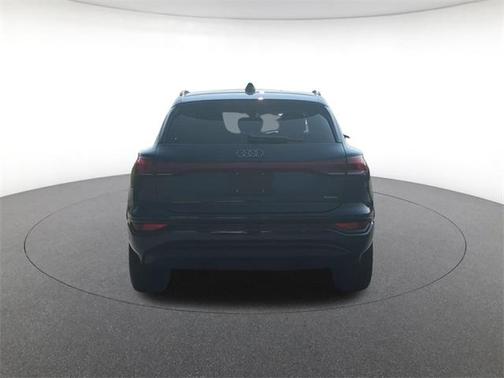 2025 Audi Q6 e-tron Premium Plus quattro