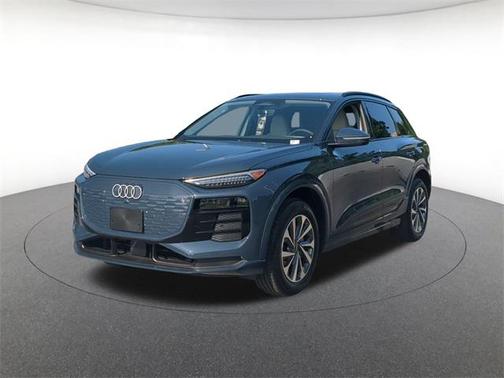 2025 Audi Q6 e-tron Premium Plus quattro