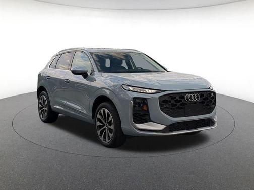 Pear 2026 Audi Q3 TFSI quattro S tronic