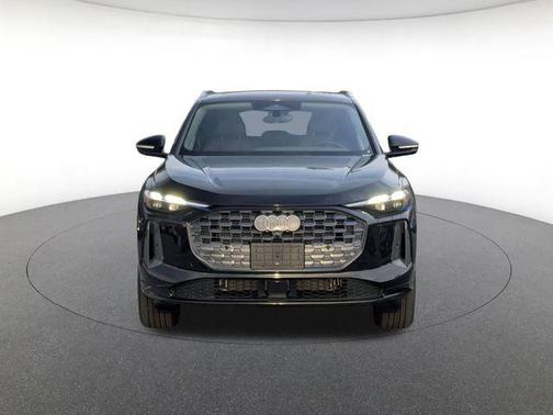 Mythos Black Metallic 2026 Audi Q5 Premium TFSI quattro S tronic