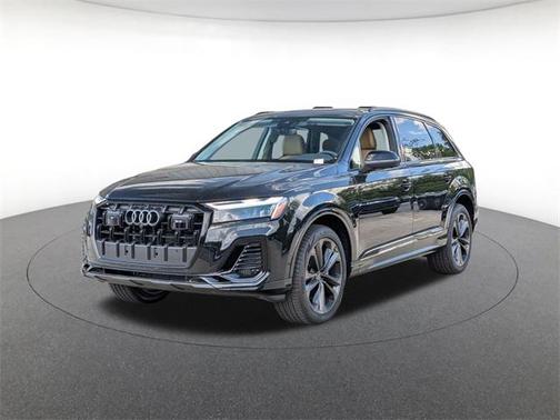 2025 Audi Q7 55 Premium Plus