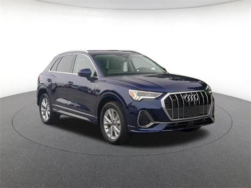 2025 Audi Q3 Premium 45 TFSI S line quattro Tiptronic