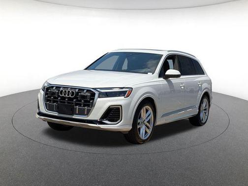 Glacier White Metallic 2025 Audi Q7 55 Premium Plus SUV