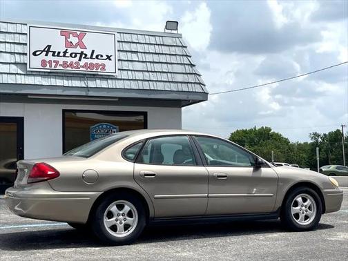 2004 Ford Taurus SES