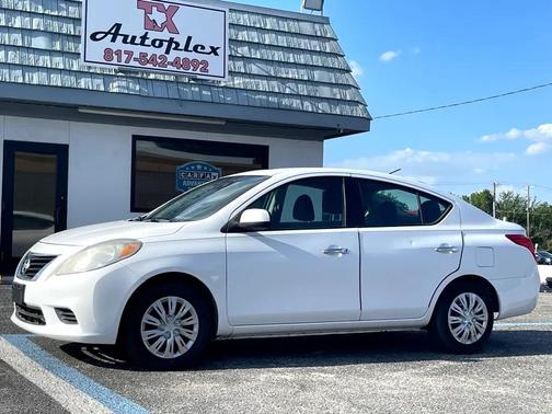 2012 Nissan Versa 1.6 S