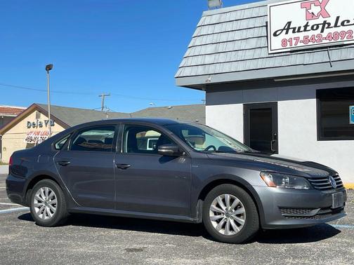 2014 Volkswagen Passat 1.8T S