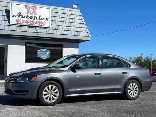 2014 Volkswagen Passat 1.8T S