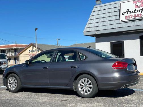 2014 Volkswagen Passat 1.8T S